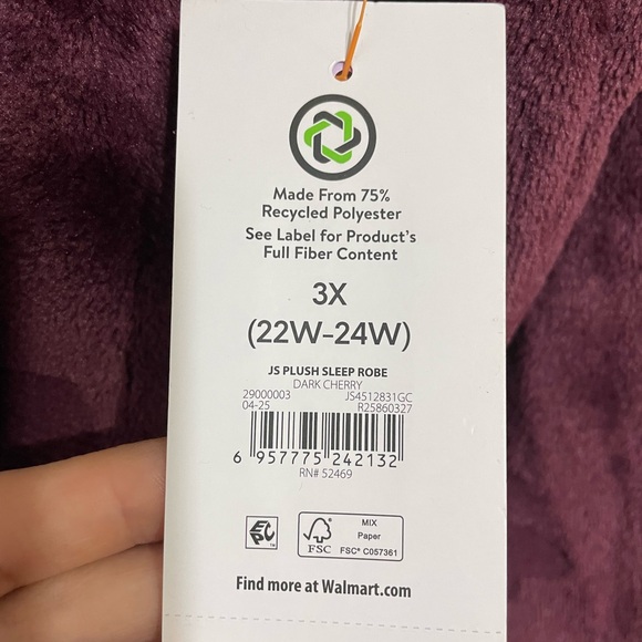 Plush Burgundy Robe - Picture 4 of 5